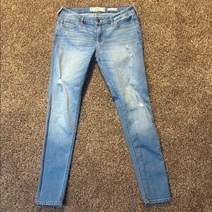 Hollister Medium Wash Blue Skinny Jeans